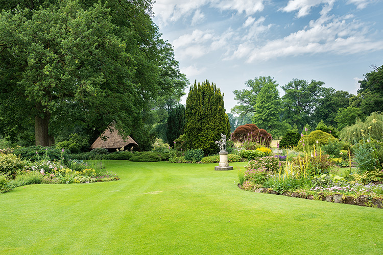 Pristine residential lawn maintained by OTC Landscaping